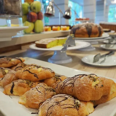 Отель San Giacomo Чезенатико